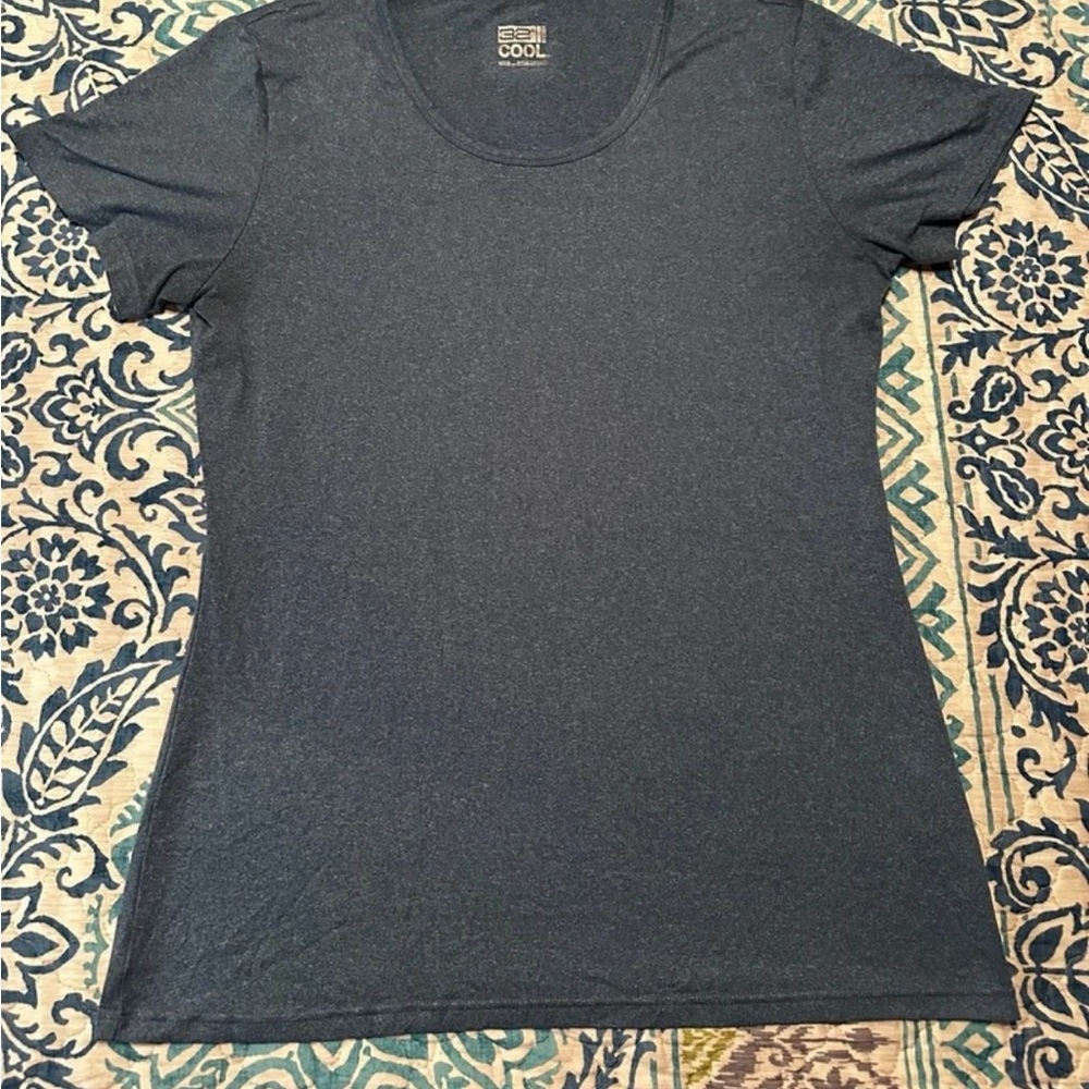 Women’s 32 Degrees Cool Size Medium Heather Blue Short Sleeve T Shirt/Sleep T
